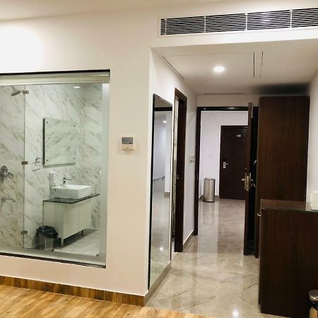 Patiāla Hotel Ak Suites מראה חיצוני תמונה