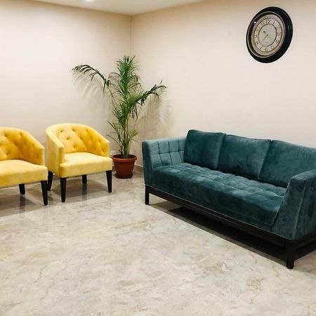 Patiāla Hotel Ak Suites מראה חיצוני תמונה