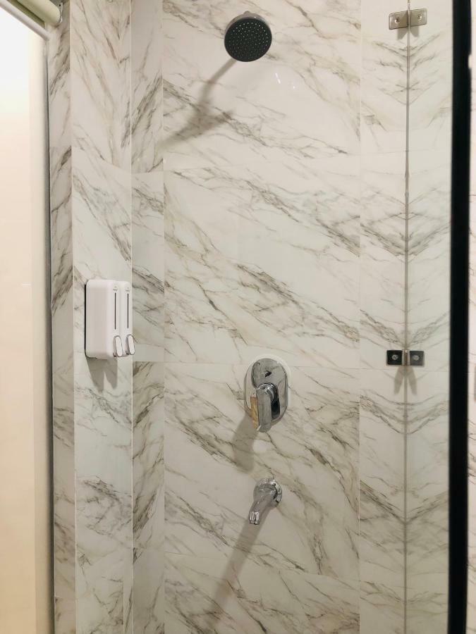 Patiāla Hotel Ak Suites מראה חיצוני תמונה