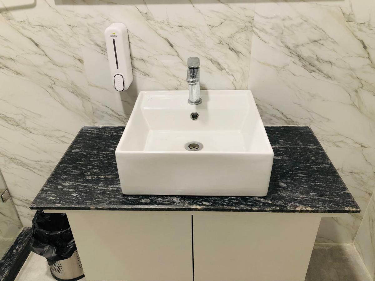 Patiāla Hotel Ak Suites מראה חיצוני תמונה