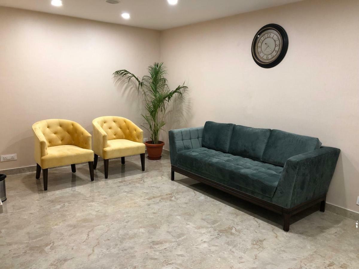 Patiāla Hotel Ak Suites מראה חיצוני תמונה